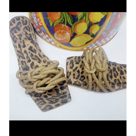 SANDALIAS PLANAS