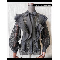 BLUSA BLONDA.