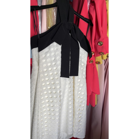 VESTIDO PERFORADO
