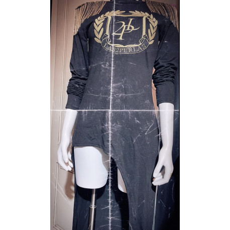 CAMISETA ASIMÉTRICA NEGRA