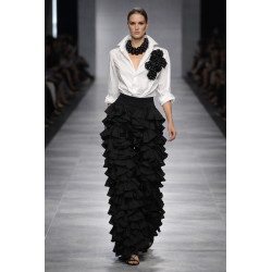 PANTALÓN NEGRO VOLANTES